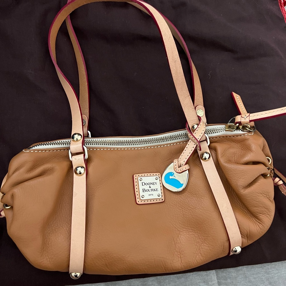 Dooney & Bourke baguette bag